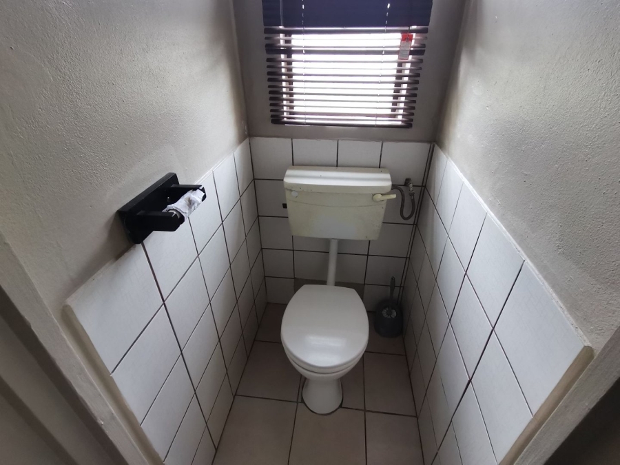 To Let 1 Bedroom Property for Rent in Kabega Park Eastern Cape